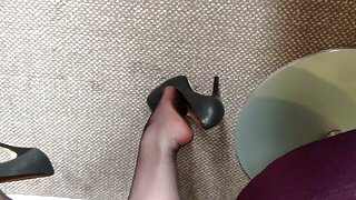 الفاسقة الملكية ليا سيلفر تحتاج إلى ديك سكس جديد مترجم كبيرة فيها